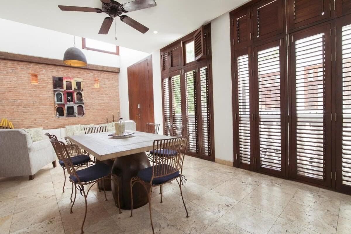 Sophisticated 3br House With Pool And Ac In Ciudad Amurallada Holiday home Cartagena