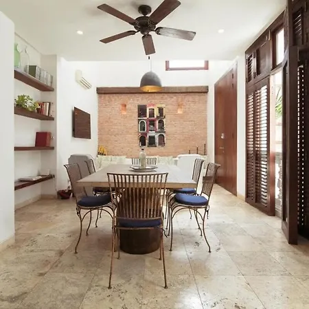 Holiday home Sophisticated 3br House With Pool And Ac In Ciudad Amurallada *