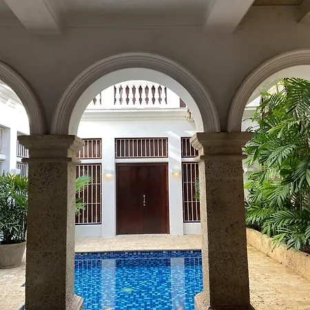Сasa de vacaciones Sophisticated 3br House With Pool And Ac In Ciudad Amurallada *