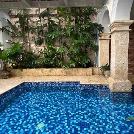 Sophisticated 3br House With Pool And Ac In Ciudad Amurallada