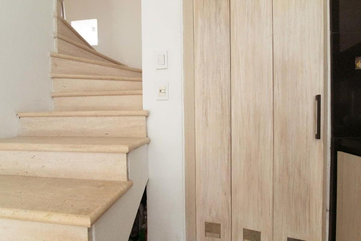 Sophisticated 3br House With Pool And Ac In Ciudad Amurallada Сasa de vacaciones *