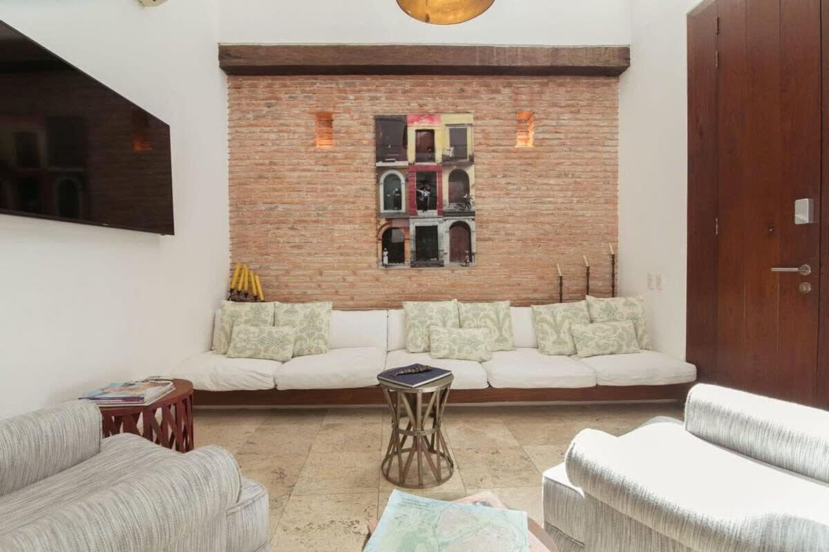 Sophisticated 3br House With Pool And Ac In Ciudad Amurallada Сasa de vacaciones *